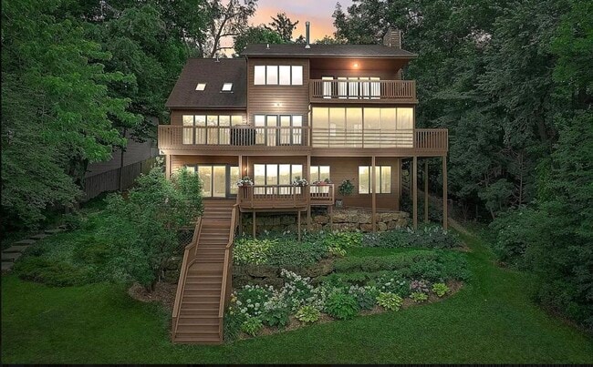 Primary Photo - 4216 Morris Park Rd