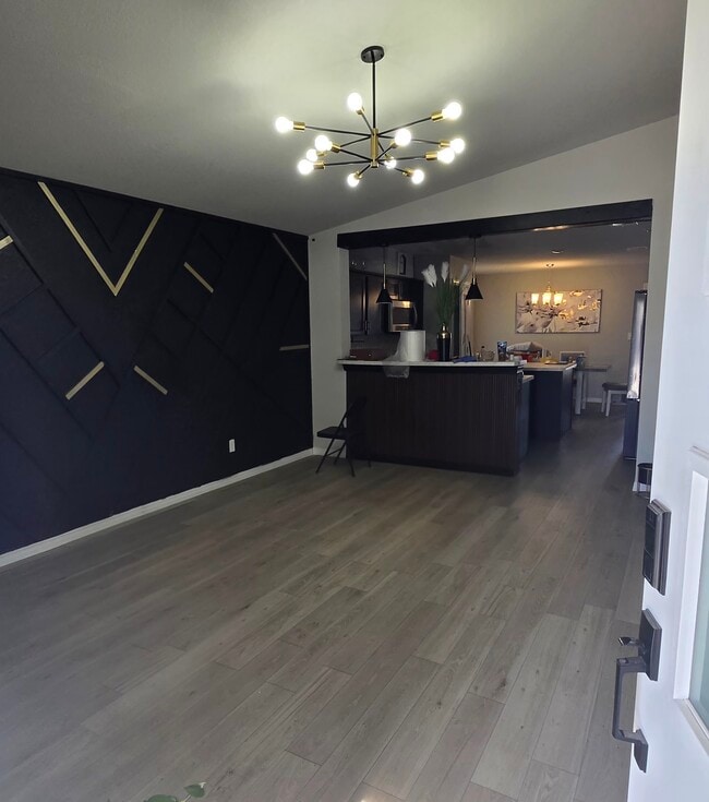 Building Photo - Mescal Bean