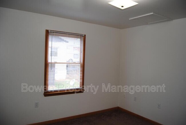 Building Photo - 419 Guilford Ave