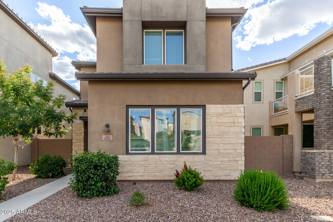 Building Photo - 1310 N Zane Dr