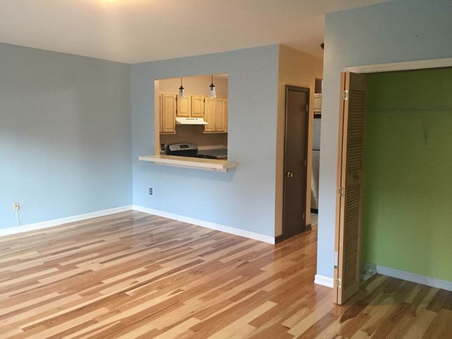 Building Photo - 2028 Bergen St