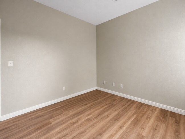 Building Photo - Anthem Gem with 3-Car Garage & Spacious Backyard