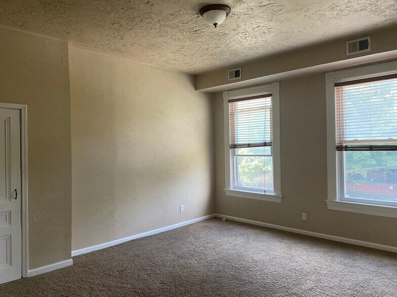 bedroom on second floor - 7131 Penn Ave