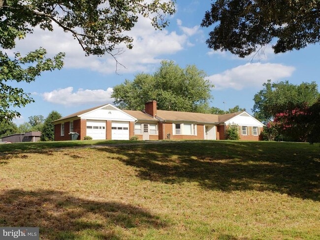 Primary Photo - 7300 Temple Hill Rd