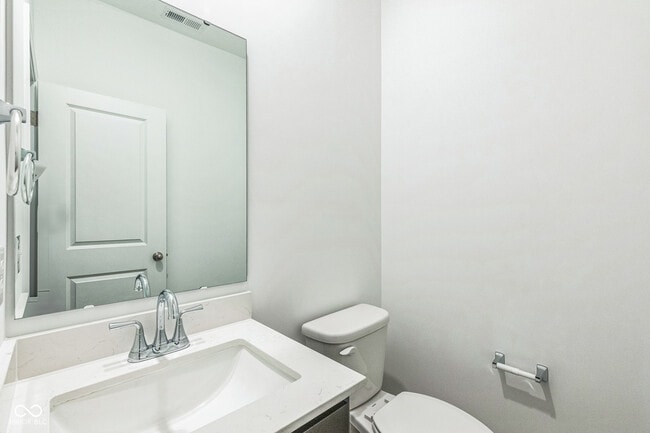 Building Photo - 3449 Briarwick Dr