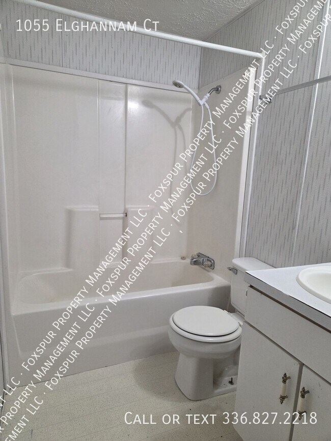 Building Photo - 1055 Elghannam Ct