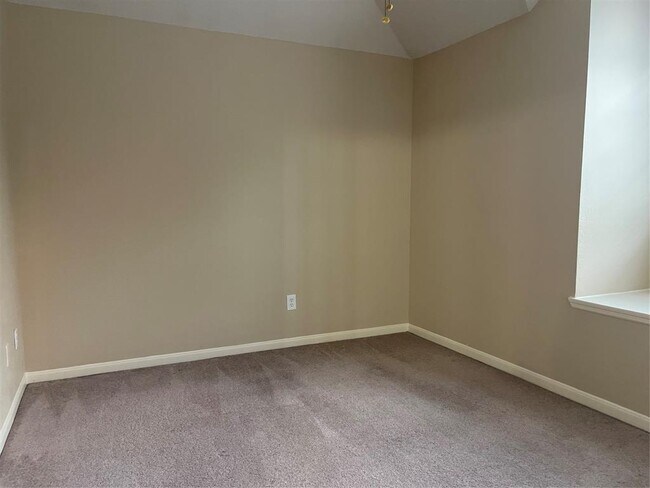Building Photo - 14118 Millglen Ct