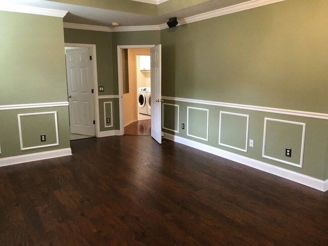 Building Photo - 10522 Angler Ct