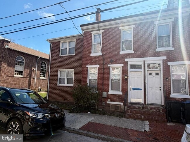 Building Photo - 1206 Green St