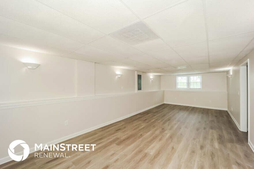 Building Photo - 209 Bethnal Way