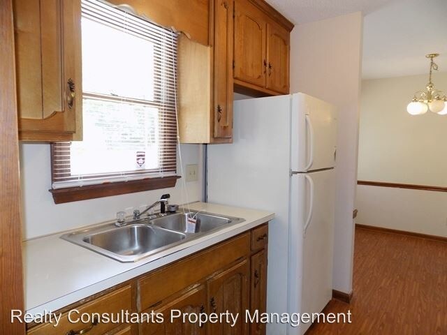 Building Photo - 3 br, 1.5 bath House - 4300 Holland Road