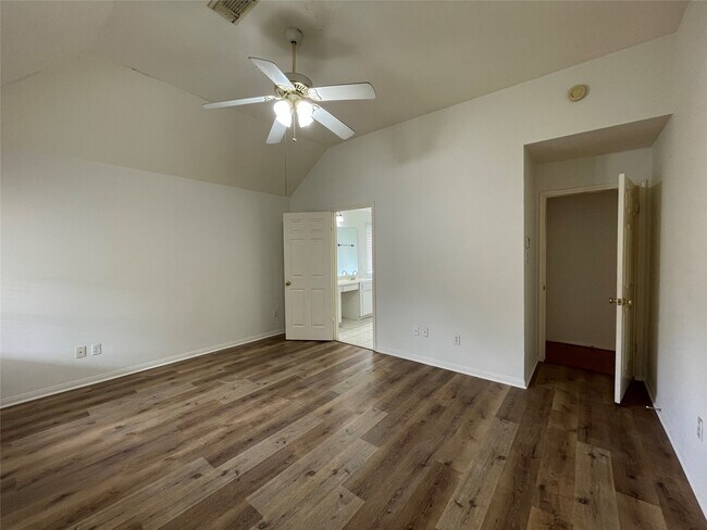 Building Photo - 17115 Cradle Cove Ct