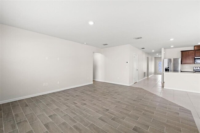 Building Photo - 1575 Aspen Ave