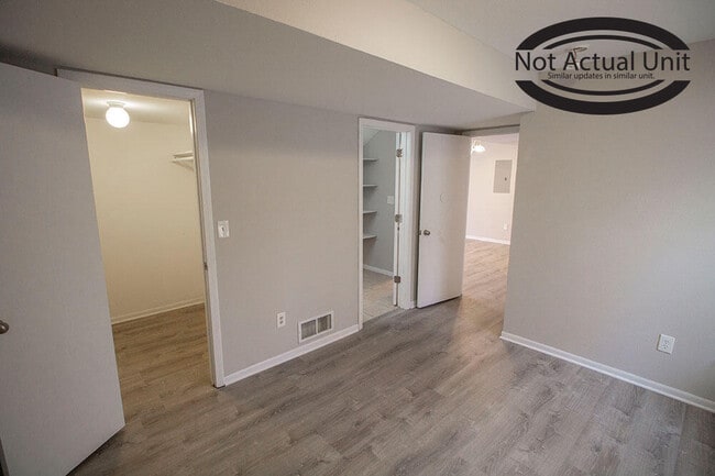 Building Photo - 1604 Citadel Dr