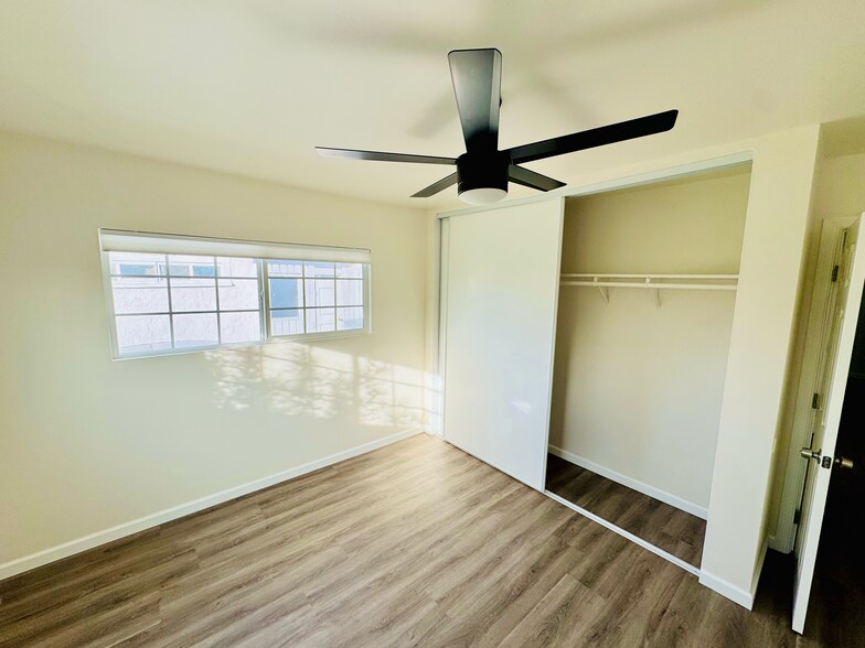 Building Photo - 20606 Raymond Ave