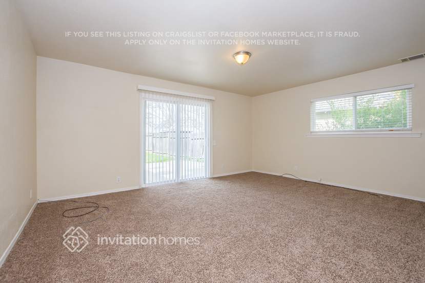 Building Photo - 7560 Circuit Dr