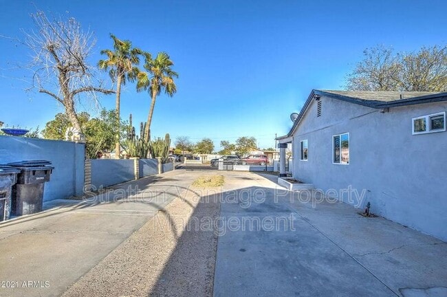 Building Photo - 15620 N Greasewood St