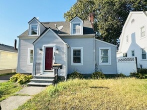 Building Photo - 66 Stoehrs Pl