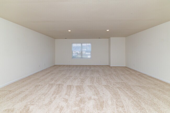 Building Photo - 4714 Willow Bluff Cir