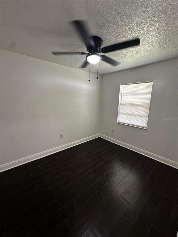 Building Photo - 1520 Country Ridge Dr