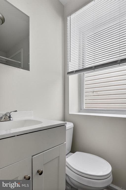 Building Photo - 1918 W Diamond St