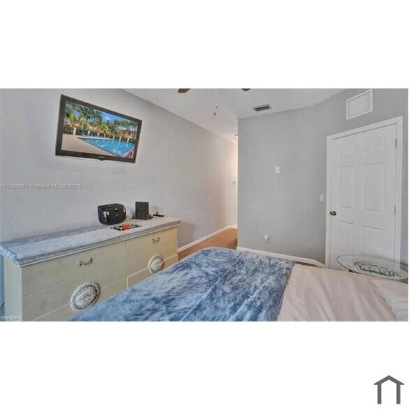 Building Photo - 1212 Santa Catalina Ln