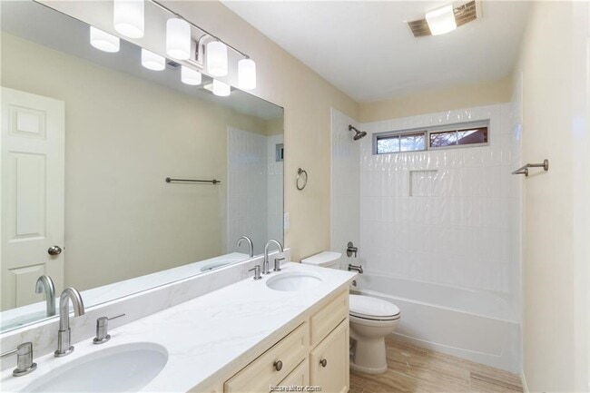 Building Photo - 4709 Shoal Creek Dr