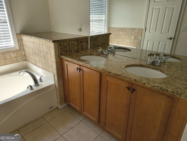 Building Photo - 1837 Appaloosa Mill Ct NE