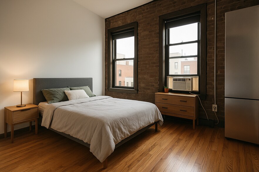 Primary Photo - 218 E 13th St