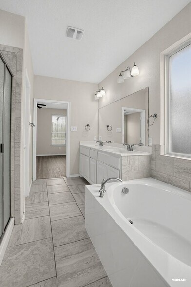 Building Photo - 10313 Burtrum Dr