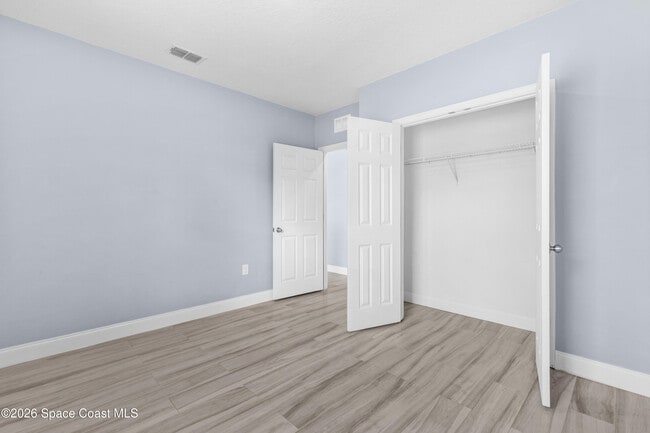 Building Photo - 402 Moray Dr