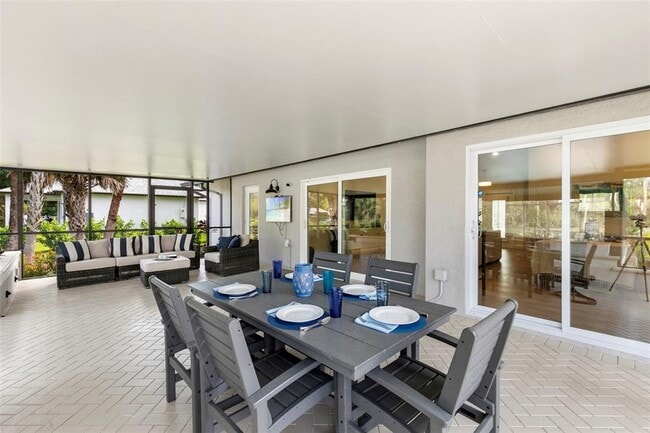 Building Photo - 1020 19th St SW