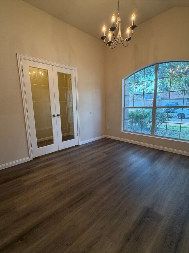 Building Photo - 4734 Lonestone Cir