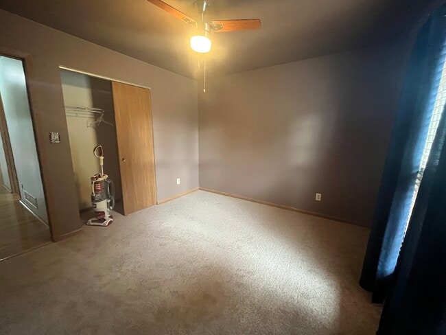 Building Photo - 965 Amberwood Pl