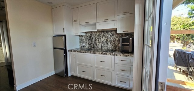 Building Photo - 8016 Mermaid Cir