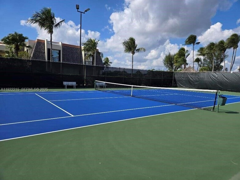 Building Photo - 7601 SW 105th Ave