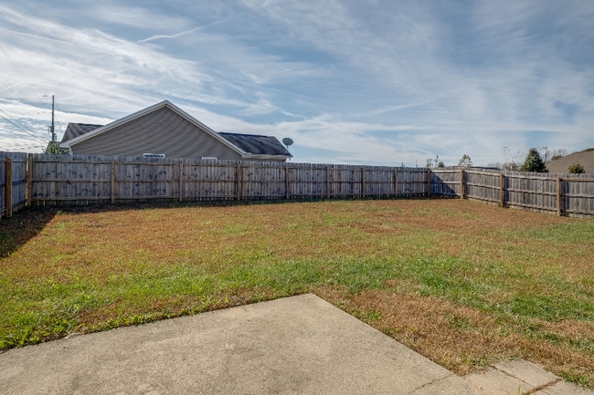 Building Photo - 103 Blossom Ct