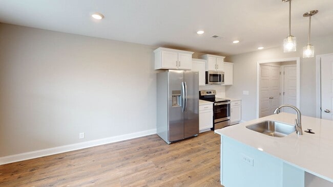 Building Photo - Modern 3-Bedroom, 2 Bath Detached Home in ...