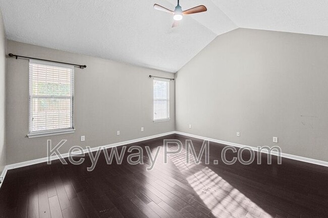 Building Photo - 4794 Orchard Hill Dr