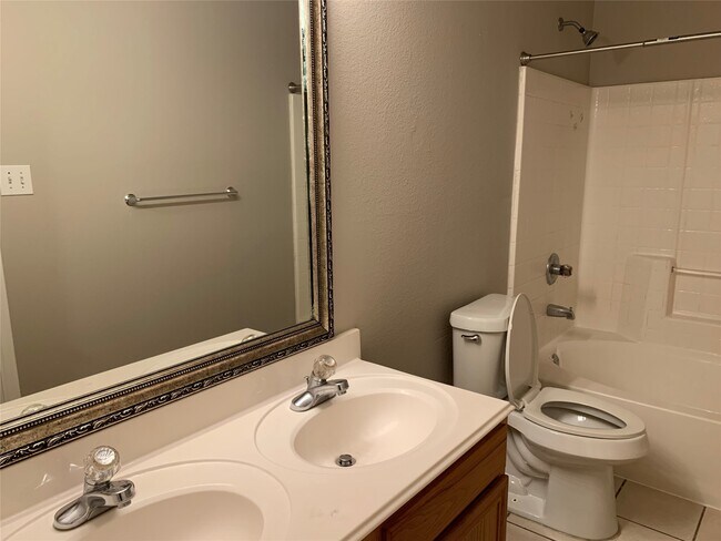 Building Photo - 5739 Wandering Creek Dr