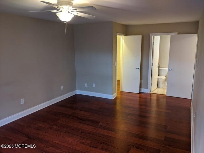 Building Photo - 94 Azalea Cir