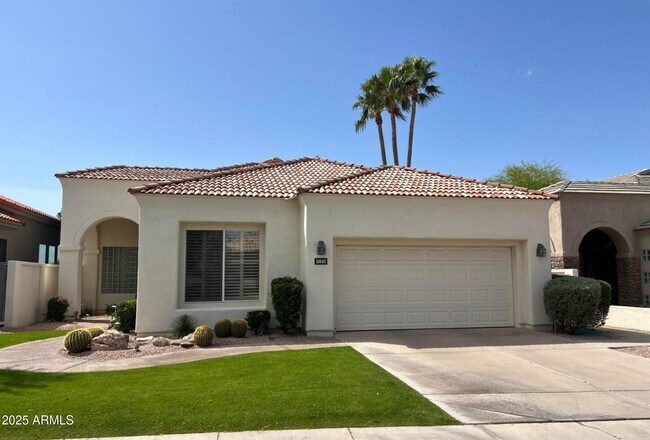 Building Photo - 11645 E Bella Vista Dr