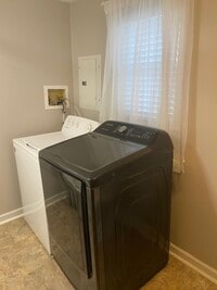 Building Photo - 510 Cedar St