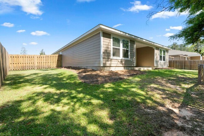 Building Photo - 610 Riverwalk Cir