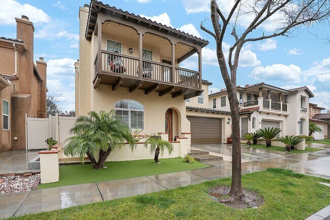 Primary Photo - Beautiful executive home in the Eastlake-C...