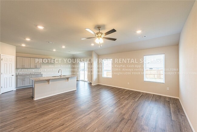 Building Photo - 2932 W Obsidian St