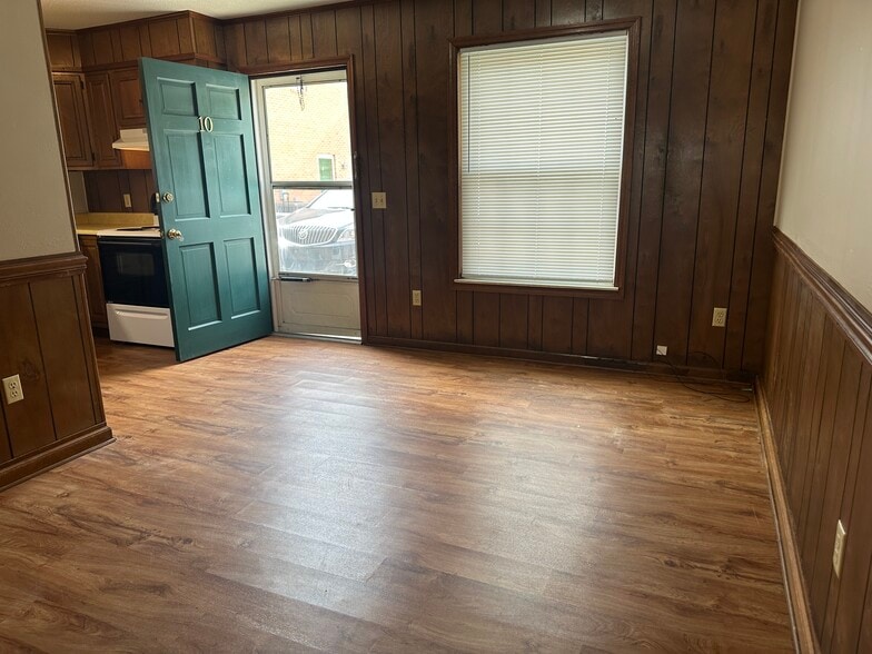 Dining Rm - 103 Skyview Dr