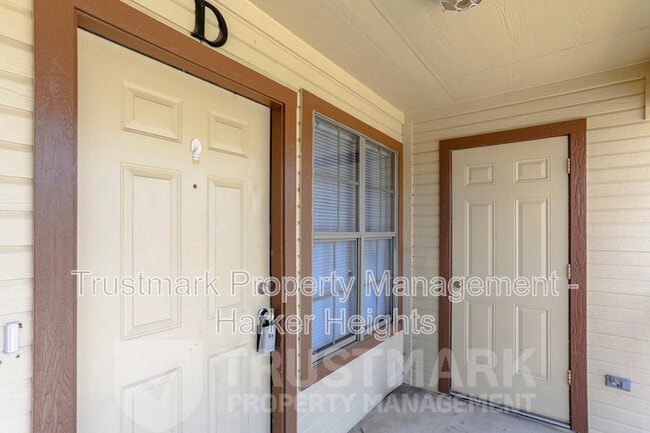 Building Photo - 411 Brittney Way