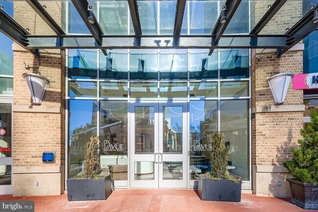 Building Photo - 675 President St