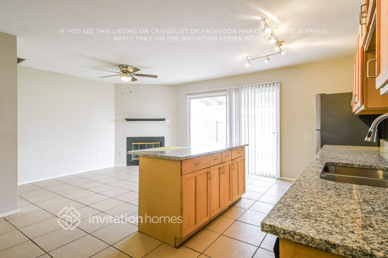 Building Photo - 2228 W Charleston Ave